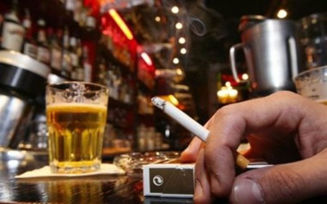 Cigarro e excesso de álcool podem causar câncer de cabeça e pescoço | Jornal da Orla