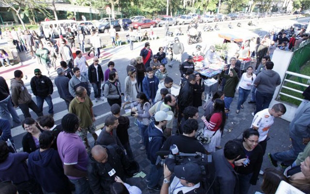 Concurso em Santos: candidatos realizam provas práticas