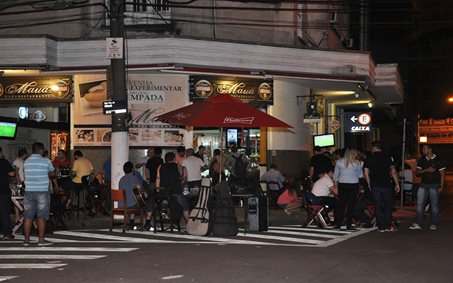 Happy Centro traz sertanejo, MPB e pop rock