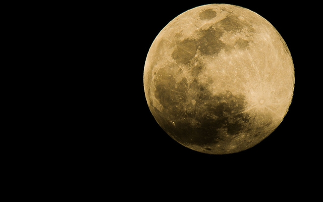 Santos recebe meditação da Lua Cheia