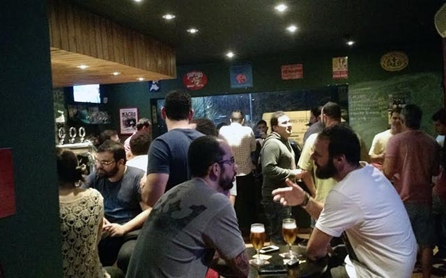 Bar em Santos faz programação para celebrar o Dia Mundial do Rock | Jornal da Orla