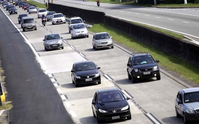 Saiba como usar corretamente as luzes do seu veículo