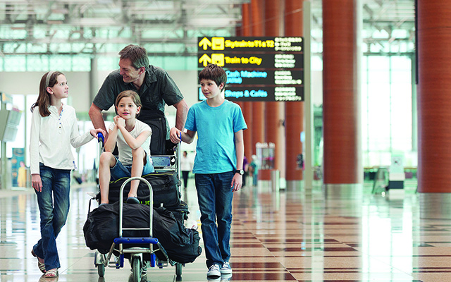 Saiba quais são os documentos exigidos para viajar com crianças | Jornal da Orla