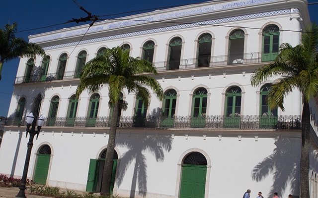 Museu Pelé realiza oficinas sobre saúde e esporte para estudantes