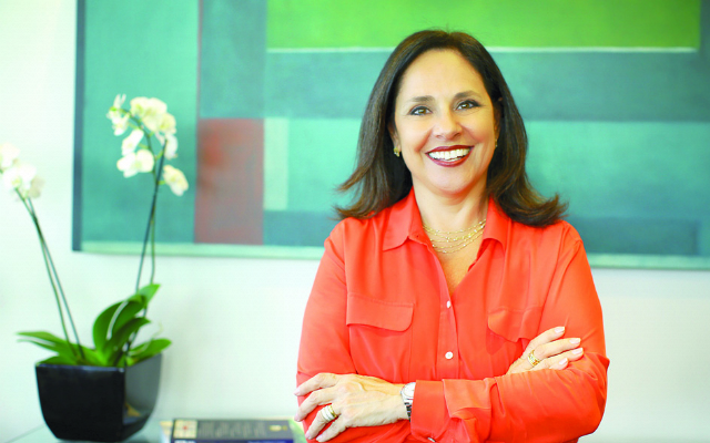 Sofia Esteves, da Cia de Talentos, no Roda-Viva Unimonte