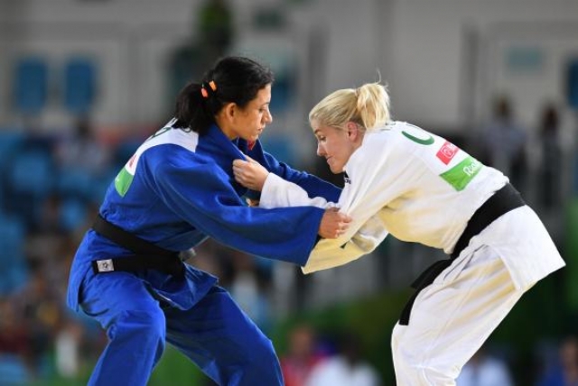 Lúcia Araújo leva primeira medalha brasileira no judô paralímpico na Rio 2016