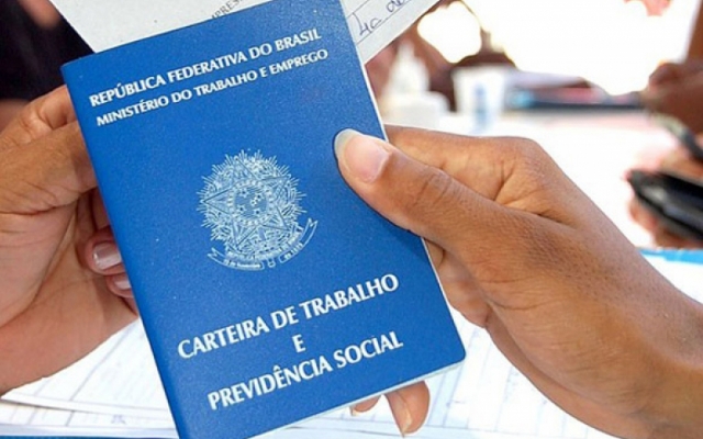 Centro Público de Emprego de Santos tem cinco vagas