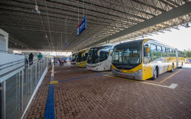 Idosos têm direito a assento gratuito nos ônibus rodoviários no Estado | Jornal da Orla