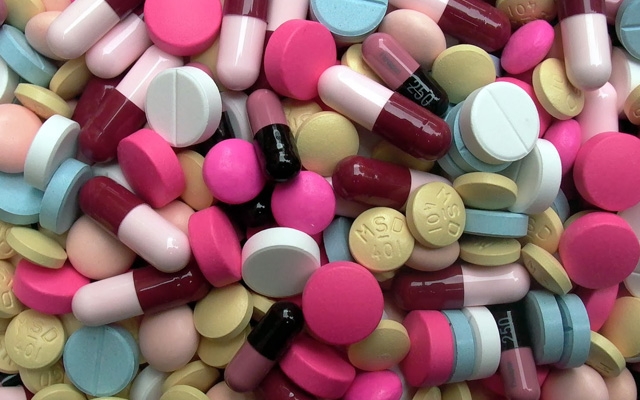Dicas para economizar na compra de medicamentos | Jornal da Orla