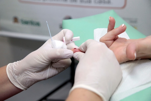 Campanha Fique Sabendo oferece testes de HIV e sífilis