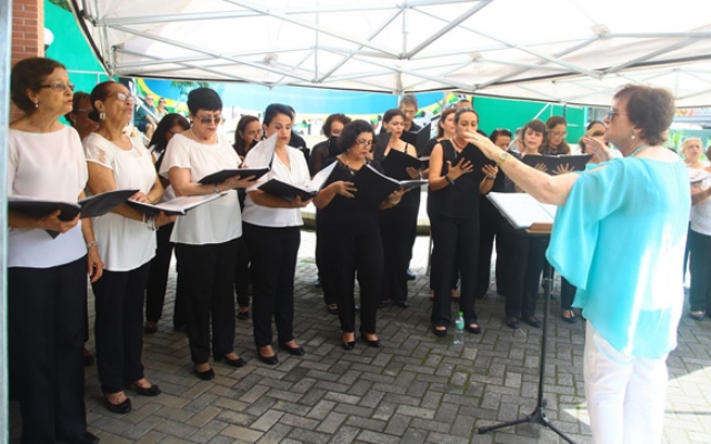 Orquidário terá apresentação do Coral Santista de Servidores