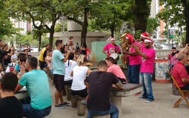 Projeto Ilumina Santos Itinerante leva música a vários espaços de Santos