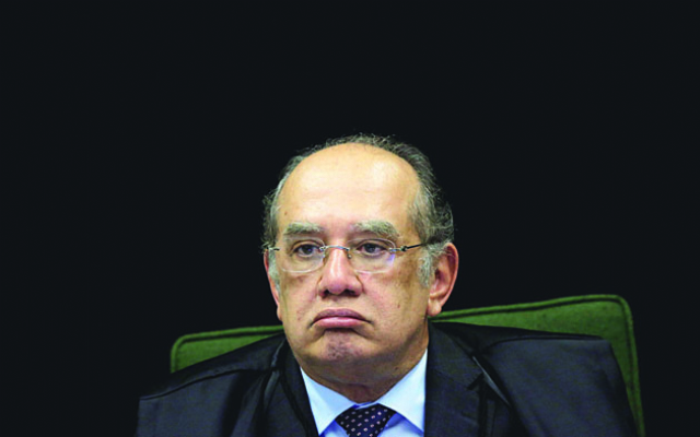 A imprensa bate palmas para maluco dançar, diz Gilmar Mendes