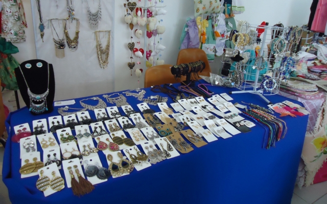 Casa da Esperança realiza bazar de Natal