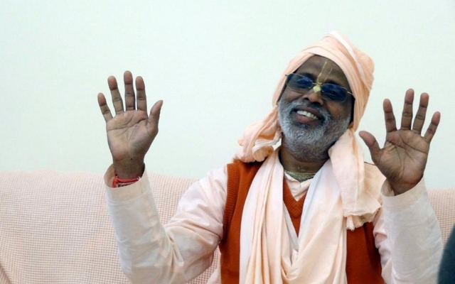 Guru Indiano visita Santos para ministrar aulas de Bhakti Yoga