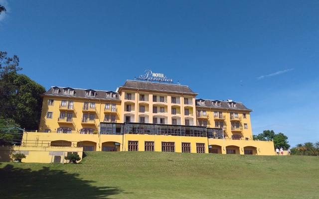 Hotel Paradies tem a Suíça como inspiração | Jornal da Orla