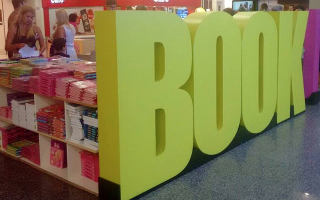 Feira do livro é atração no Miramar Shopping | Jornal da Orla