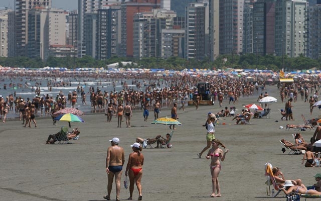 Verão: praias paulistas estão próprias para banho