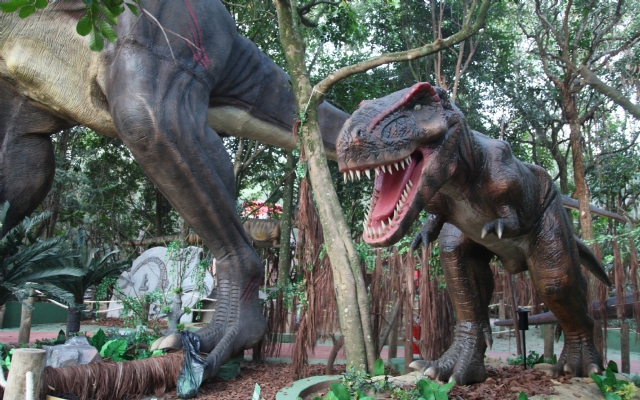 Mundo dos dinossauros no Zoo de SP é opção para o carnaval | Jornal da Orla