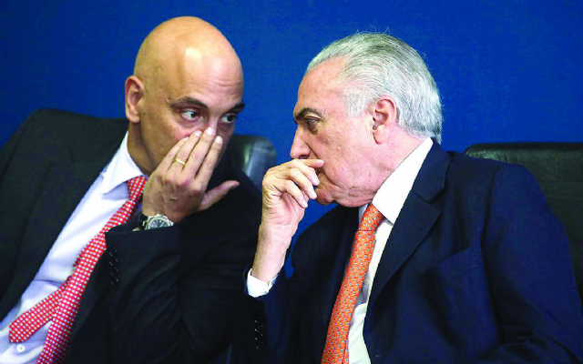 Temer inova a tática do bode na sala