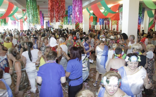 Bailes de Carnaval precisam de autorização da Prefeitura em Santos
