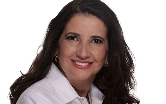 Rose Marques conta histórias inspiradoras em livro