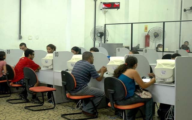 Centro Público de Emprego abre vagas nesta segunda-feira