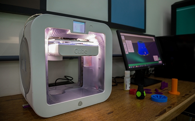Impressão 3D e corte a laser são temas de oficina na Unimonte | Jornal da Orla
