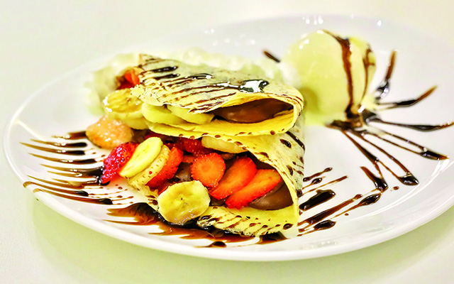 Noite do Crepe Solidário é atração na Associação de Engenheiros e Arquitetos de Santos
