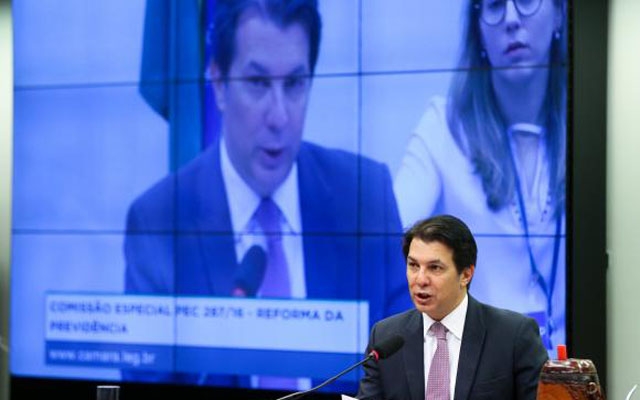 Relatório da reforma da Previdência deve ser votado na comissão especial em maio