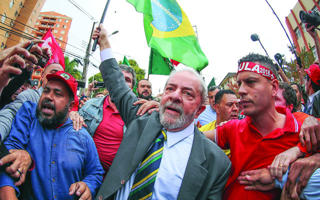 Depoimento de Lula dura horas