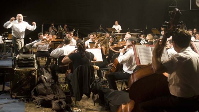 Orquestra Sinfônica de Santos toca clássicos do rock no Coliseu | Jornal da Orla
