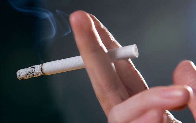 Cigarro é responsável por 25chr37 das mortes por doenças do coração