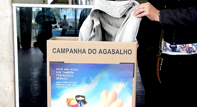 Poupatempo recebe doações de agasalhos