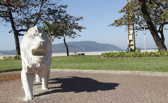 Concurso de fotos com o leão da orla