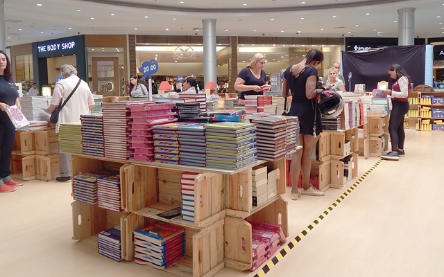 Feira de livros no Litoral Plaza Shopping | Jornal da Orla