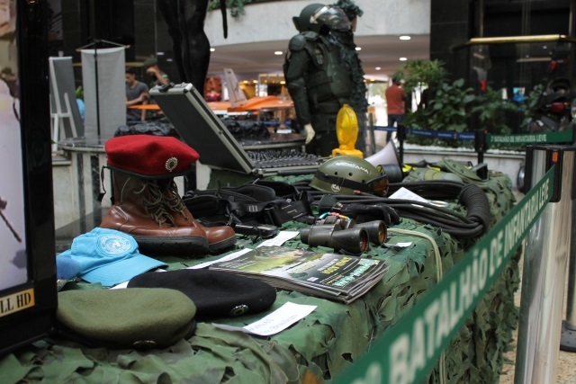 Exposição do Exército Brasileiro no Praiamar Shopping | Jornal da Orla
