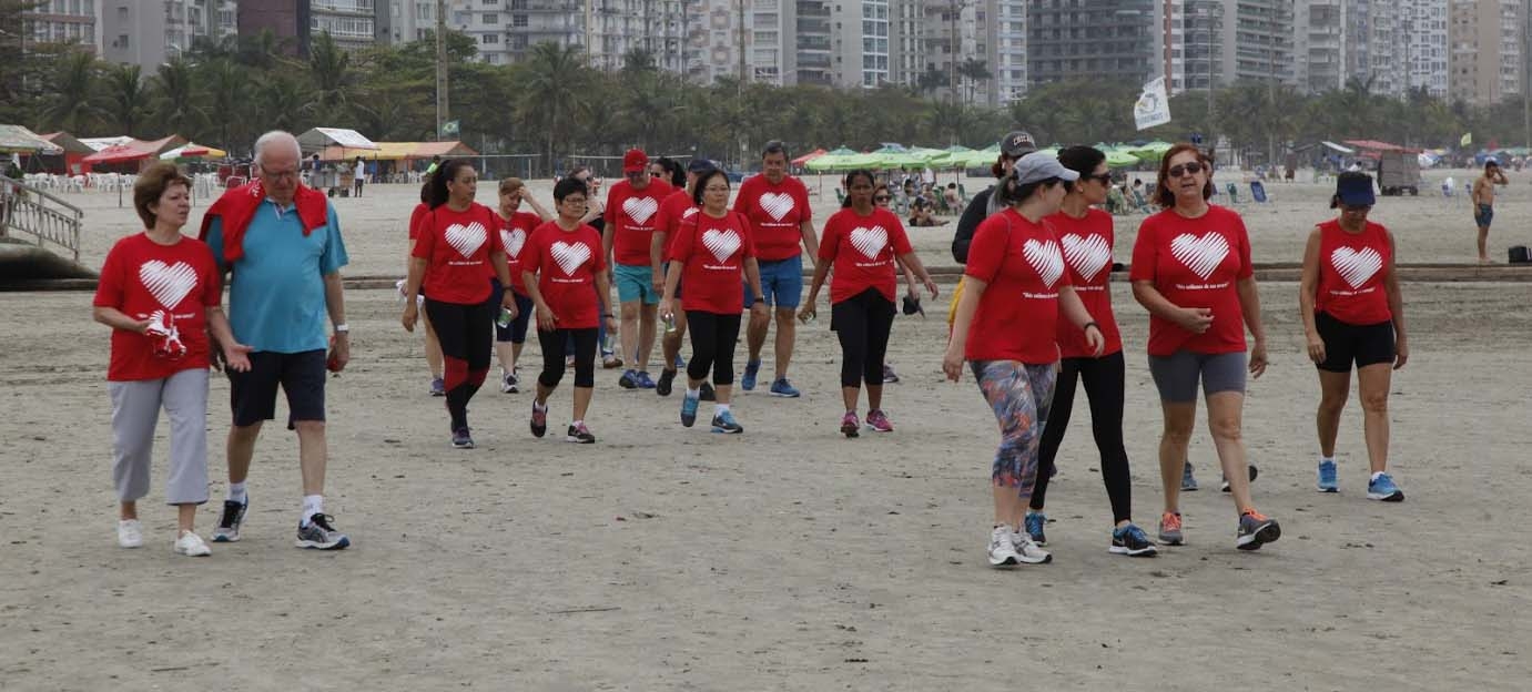 Caminhada conscientiza sobre doenças do coração