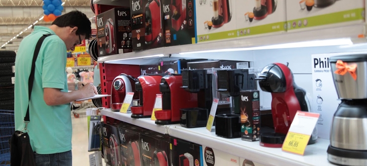 Procon Santos checa preços antes da Black Friday