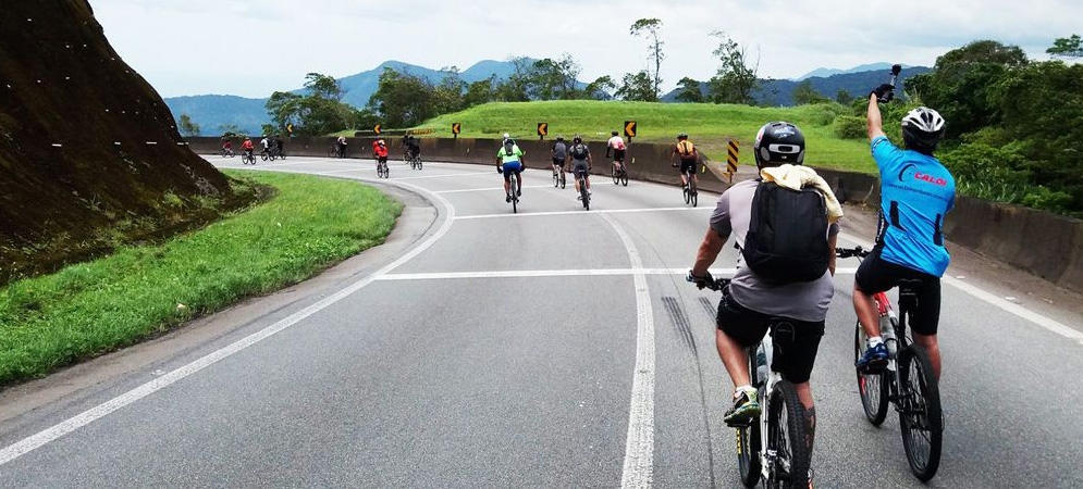 Neste domingo, 37 mil ciclistas descem a serra no Pedal Anchieta | Jornal da Orla