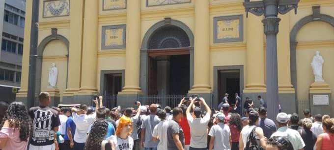 Atentado em Catedral de Campinas deixa mortos e feridos