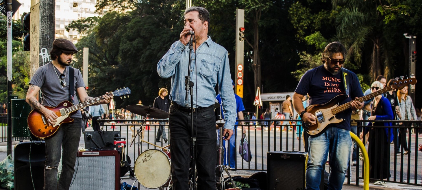 Banda apresenta clássicos do blues rock em Santos