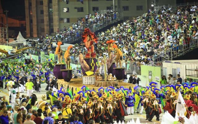 Venda de ingressos para os desfiles de Carnaval começa na segunda-feira | Jornal da Orla