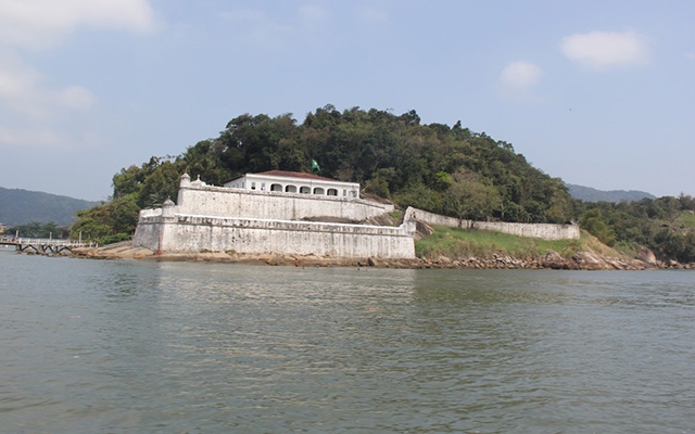 Fortaleza da Barra completa 435 anos