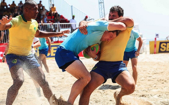 Torneio de rugby movimenta a Praia dos Sonhos em Itanhaém