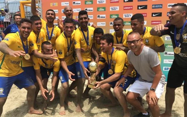 Em Santos, Brasil é campeão do Desafio Internacional de Beach Soccer | Jornal da Orla