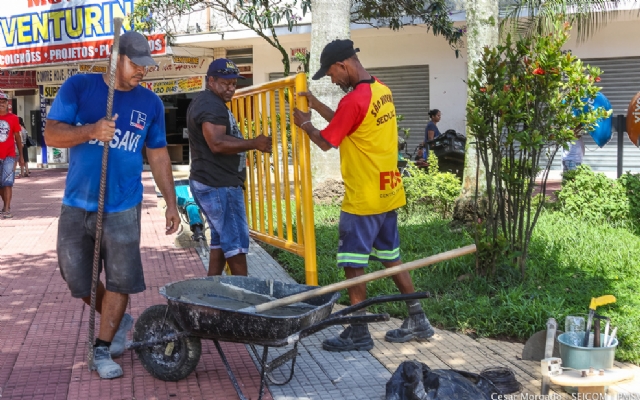 Praça Barão, em São Vicente, recebe novos bicicletários | Jornal da Orla