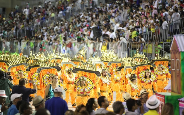 Desfiles das escolas de samba de Santos começam nesta sexta-feira