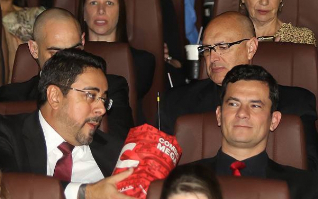 Os heróis nacionais e  a farra da Bolsa Teto