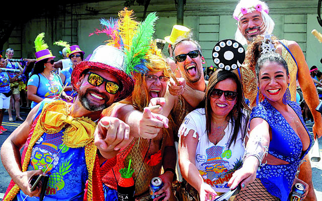 Folia na dose certa! | Jornal da Orla